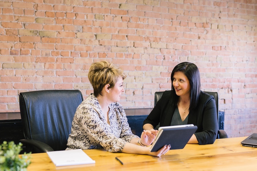 Should I Hire a Divorce Lawyer or a Family Lawyer?